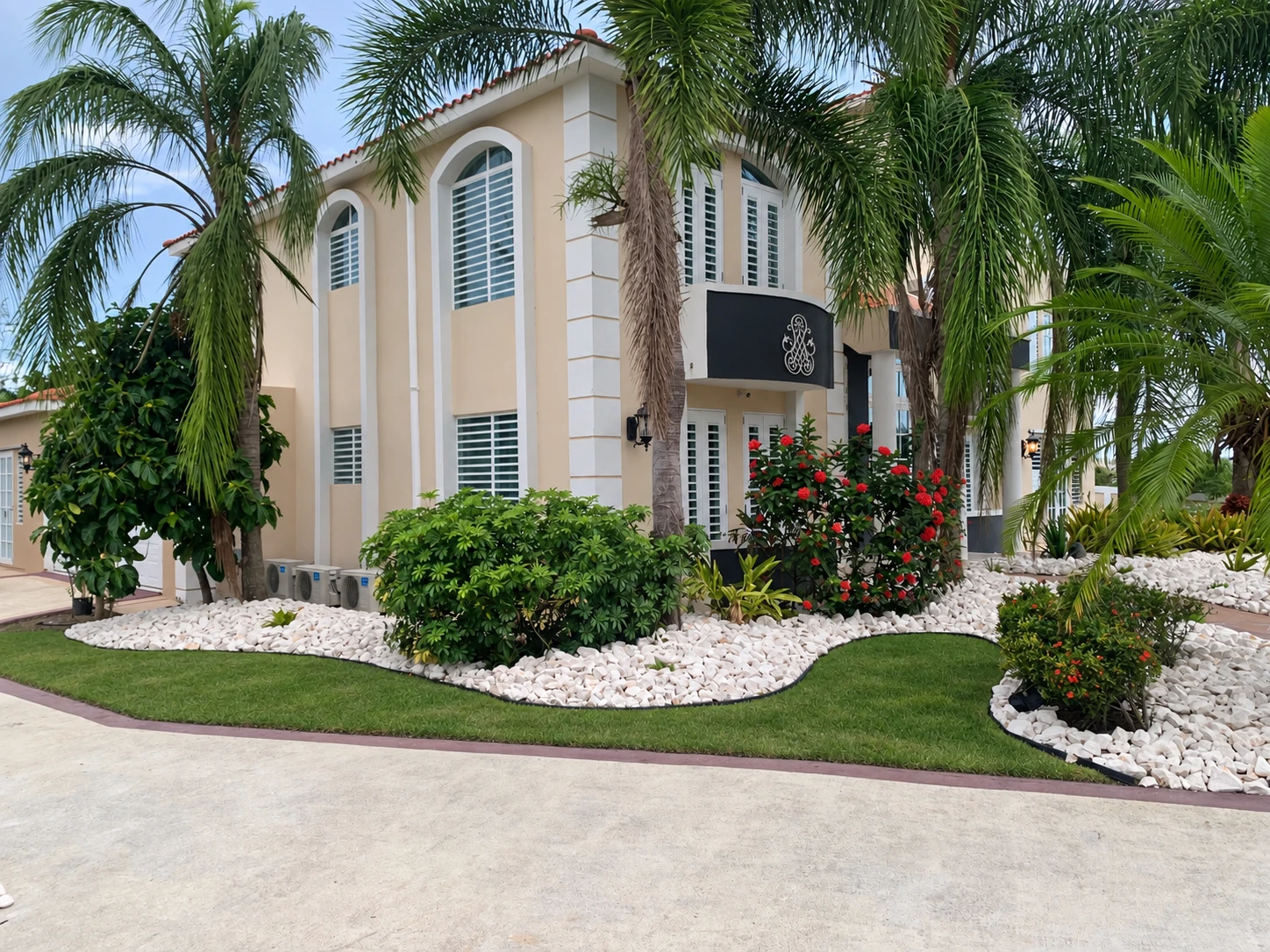 The estate from the circular drive